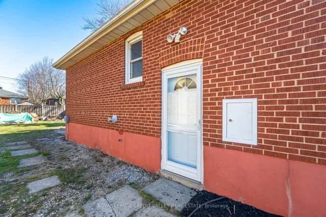 Additional image 32 of 2143 Mountainside Dr