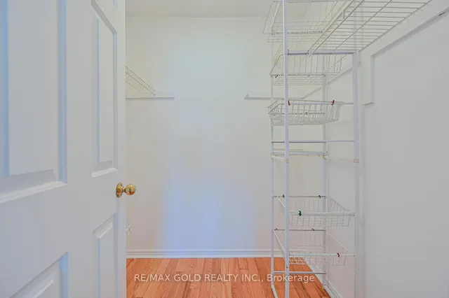 Additional image 28 of 46 Plover Pl