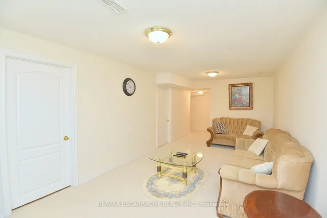 Additional image 35 of 4194 Rawlins Common