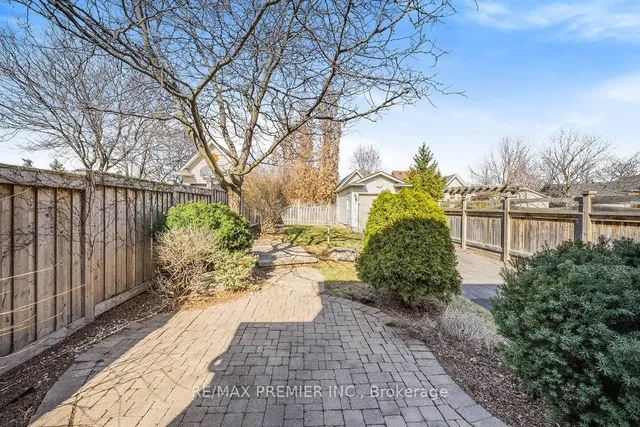 Additional image 40 of 2595 Blackcombe Cres