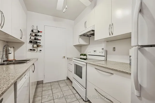 Additional image 8 of 250 Jarvis St Unit 804