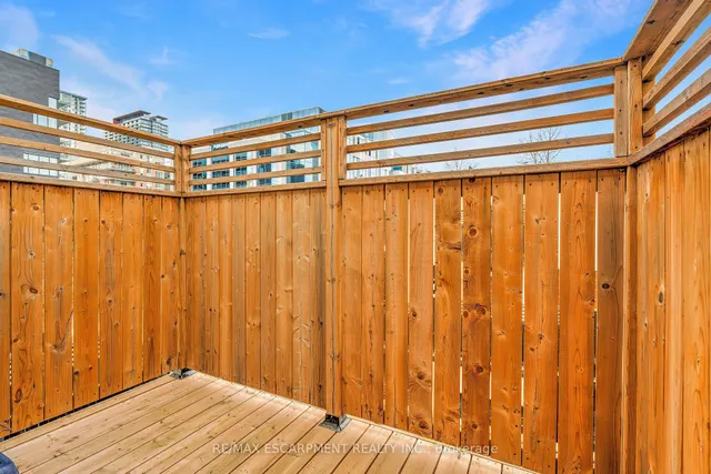 Additional image 24 of 46 Stanley Terr