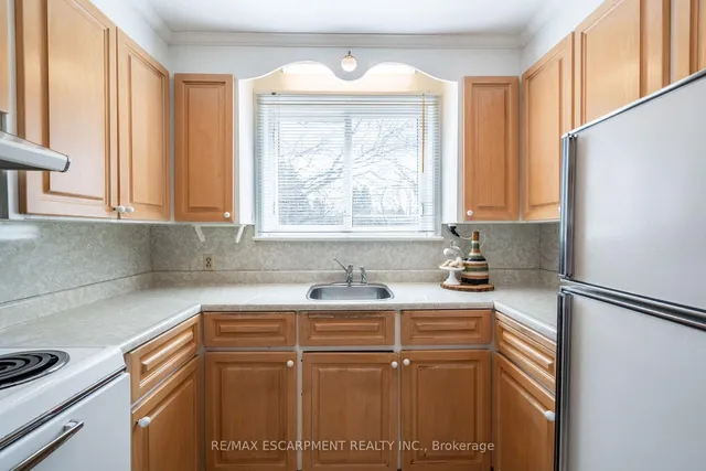 Additional image 19 of 1052 Joan Dr