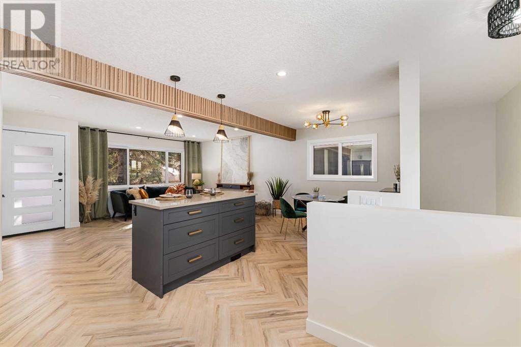 115 Havenhurst Crescent SW|Calgary, Alberta T2V3C4