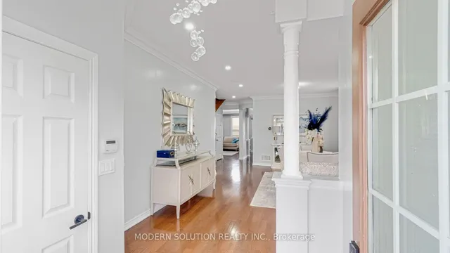 Additional image 11 of 31 Silver Willow Tr