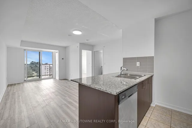 Additional image 7 of 1410 Dupont St Unit 1105