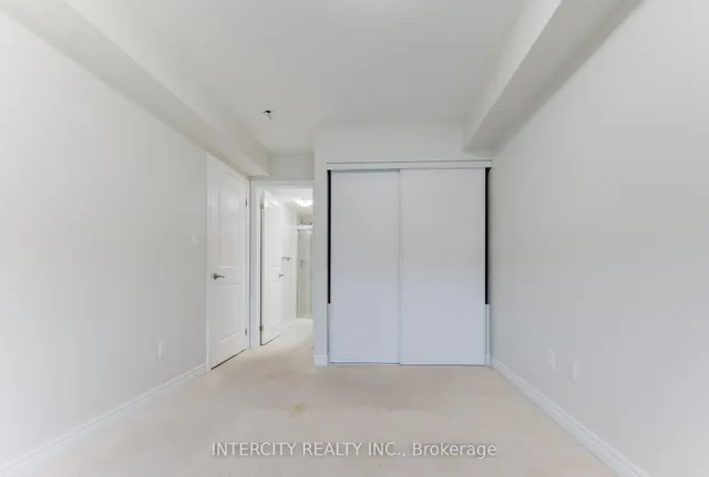 Additional image 17 of 2205 LILLYKIN St Unit 4