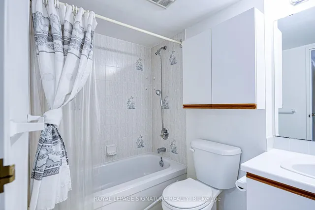 Additional image 13 of 150 Alton Towers Circ Unit 405