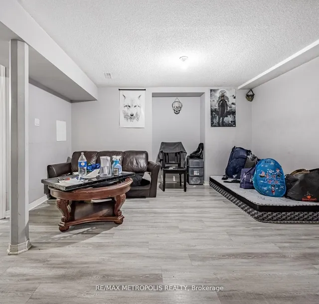 Additional image 25 of 36 Tanager Sq