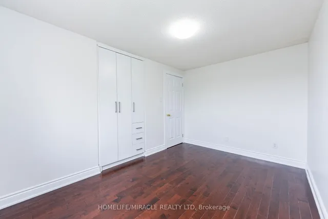 Additional image 26 of 40 Calmist Cres