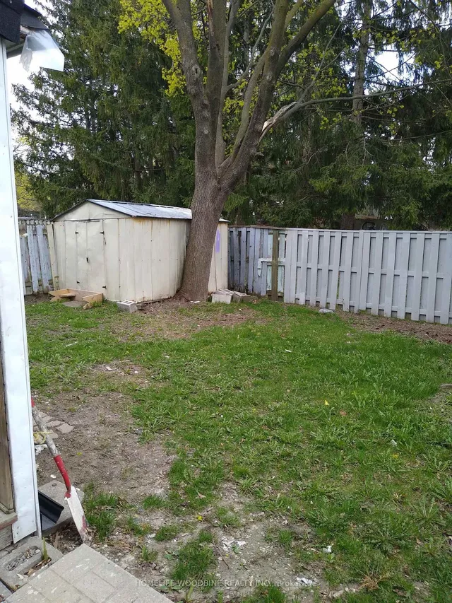 Additional image 37 of 11 Helena Crt