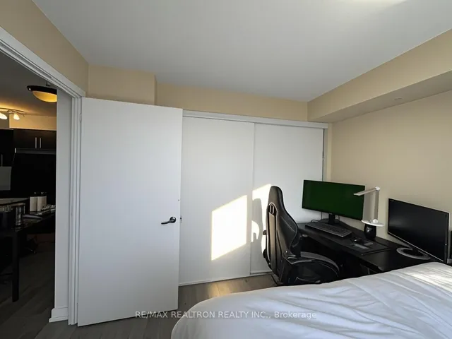 Additional image 2 of 120 Dallimore Circ Unit 523