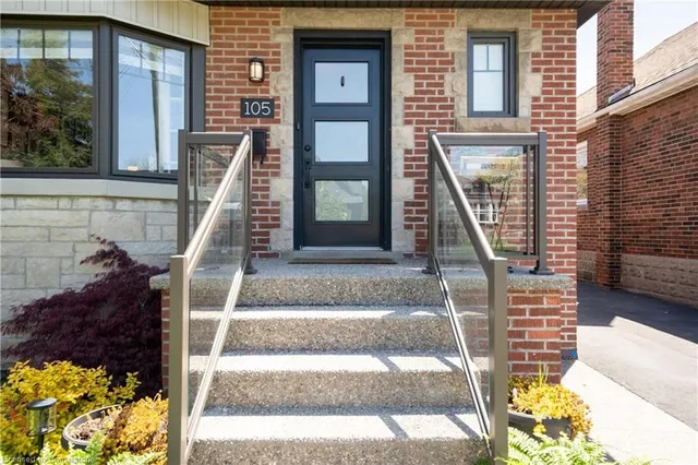 Additional image 2 of 105 Tragina Ave