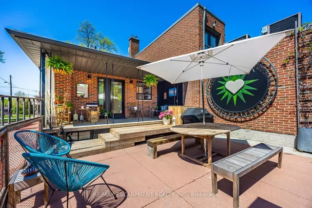 Additional image 33 of 35 Woodenhill Crt