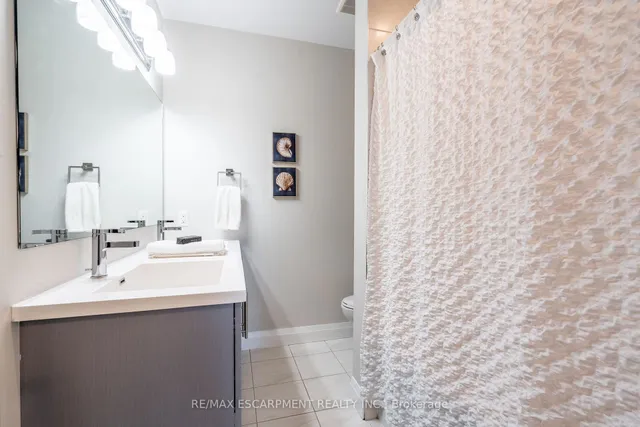 Additional image 15 of 1 Redfern Ave Unit 441