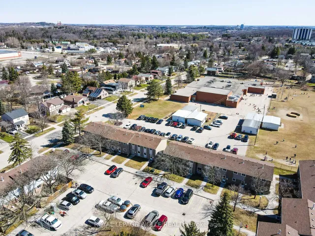 Additional image 27 of 25 Upper Canada Dr Unit 33