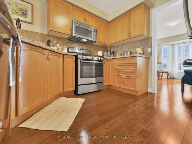 Additional image 20 of 81 Bellagio Ave