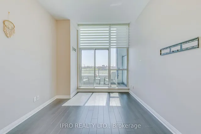 Additional image 21 of 75 Eglinton Ave Unit 106