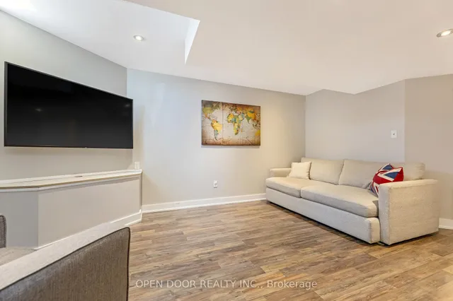 Additional image 29 of 221 Bussel Cres