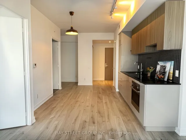 Additional image 6 of 161 Roehampton Ave Unit 2707