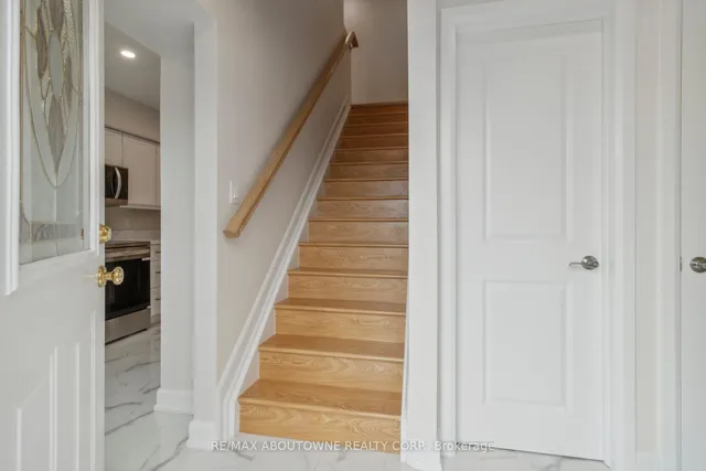 Additional image 6 of 16 Jasmine Sq