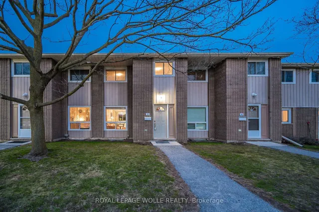 Additional image 2 of 25 Upper Canada Dr Unit 33