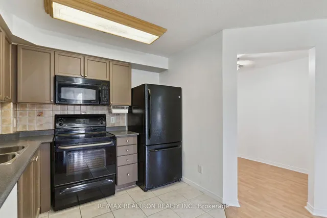 Additional image 21 of 684 Warden Ave Unit 103