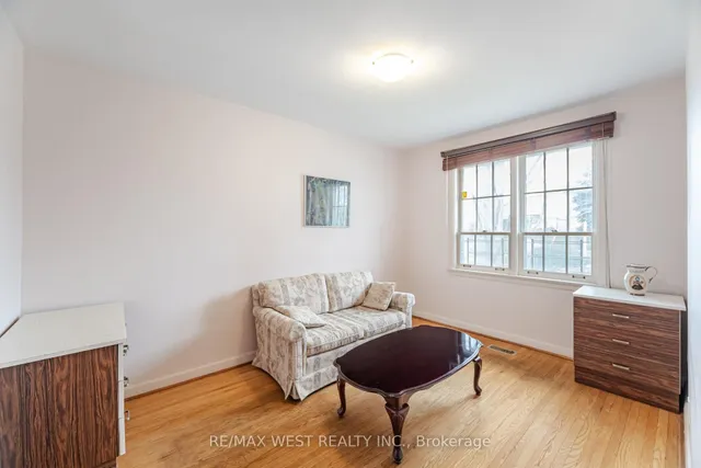 Additional image 16 of 94 Windhill Cres