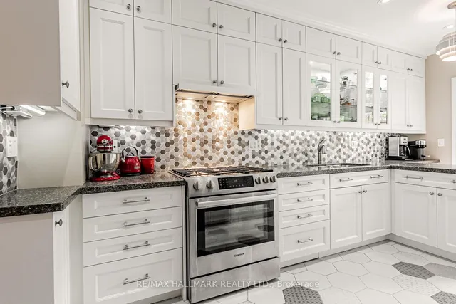 Additional image 12 of 168 Boulton Ave