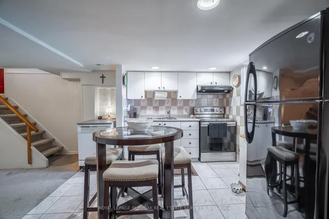 Additional image 18 of 11 Speers Ave