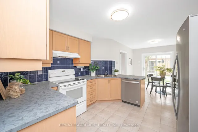 Additional image 11 of 4275 Millcroft Park Dr Unit 10