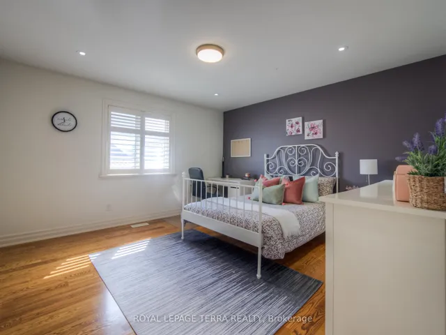 Additional image 28 of 217 1/2 Federal St