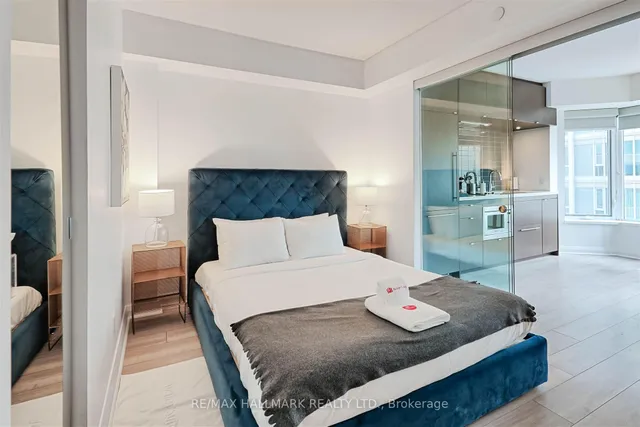 Additional image 7 of 155 Yorkville Ave Unit 1412