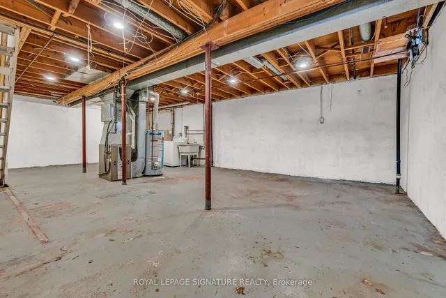 Additional image 38 of 75 Juniper Cres