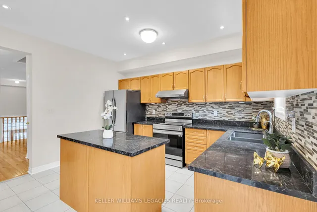 Additional image 16 of 8 Betty Nagle St