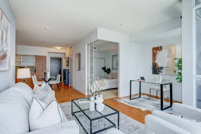 Additional image 19 of 25 Capreol Crt Unit 3206