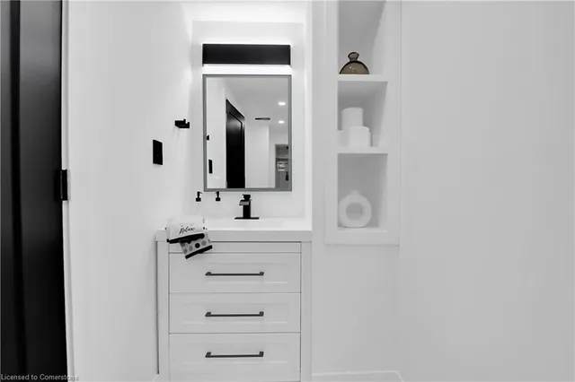 Additional image 43 of 72 Aldgate Avenue Ave