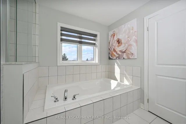 Additional image 30 of 71 Chaumont Dr