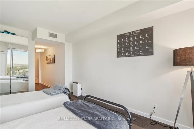 Additional image 21 of 1 Palace Pier Crt Unit Ph 4507