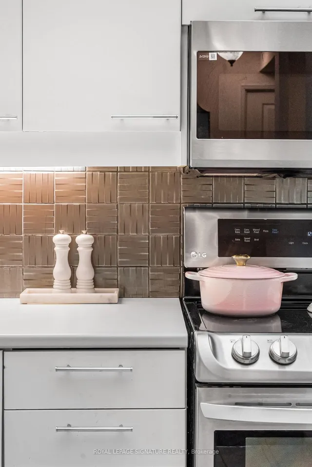 Additional image 8 of 18 Hollywood Ave Unit 206