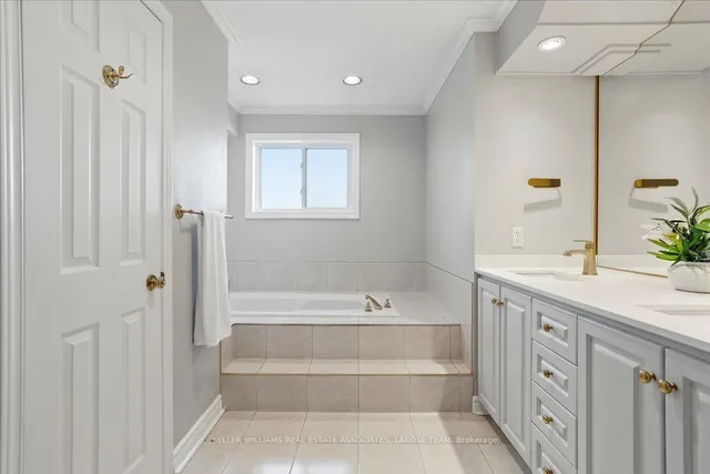 Additional image 25 of 1245 Greeniaus Rd