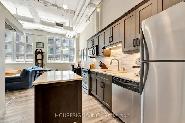 Additional image 8 of 410 King St Unit 118