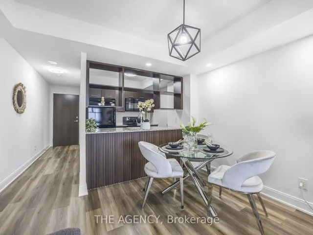 Additional image 12 of 125 Village Green Sq Unit 3308