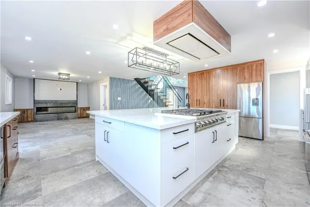 Additional image 10 of 1204 West 5th St