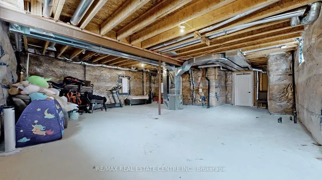 Additional image 45 of 1473 Varelas Passage