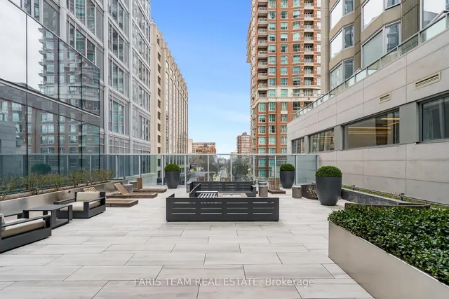 Additional image 38 of 200 Cumberland St Unit 3501