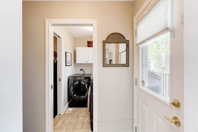 Additional image 17 of 583 Woodland Ave