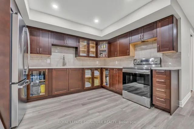 Additional image 38 of 8 Gruenwald Gate