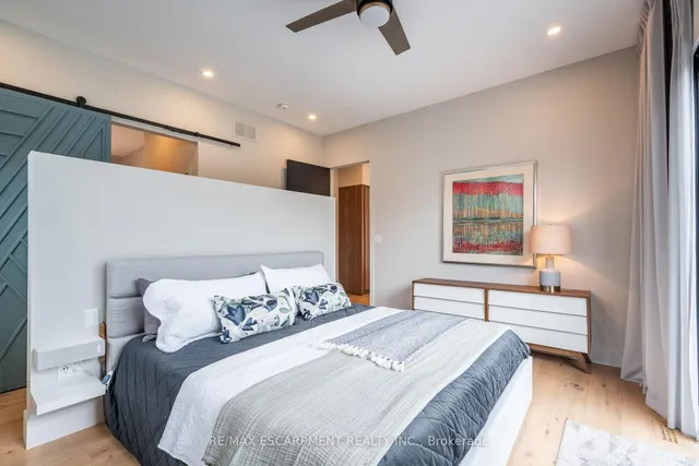 Additional image 23 of 46 Zellens Rd