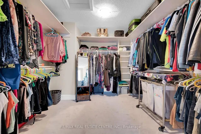 Additional image 24 of 29 Chipman Ave